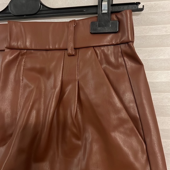 Brown faux leather dress shorts - Picture 2 of 3